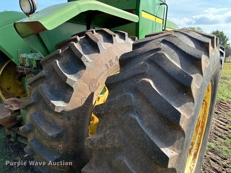 image for item NX9731 1977 John Deere 8430  4WD tractor