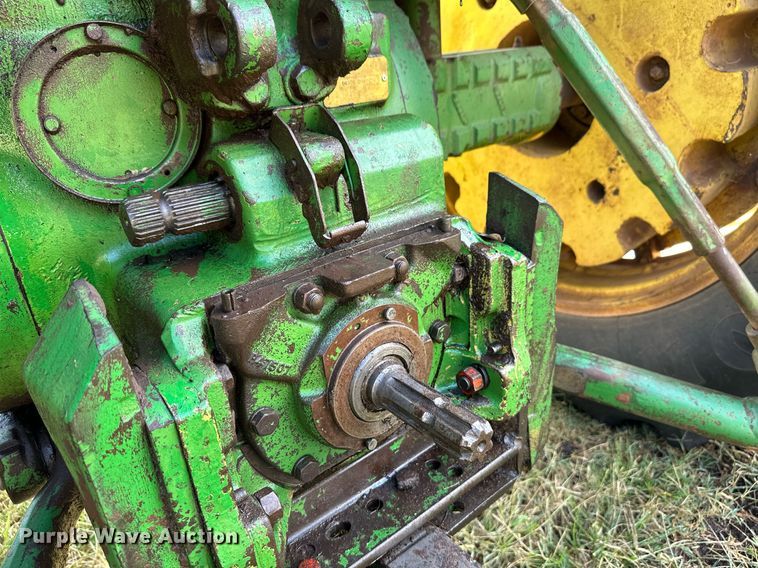 image for item NX9732 1975 John Deere 4430  tractor