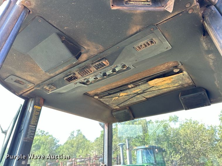 image for item NX9732 1975 John Deere 4430  tractor