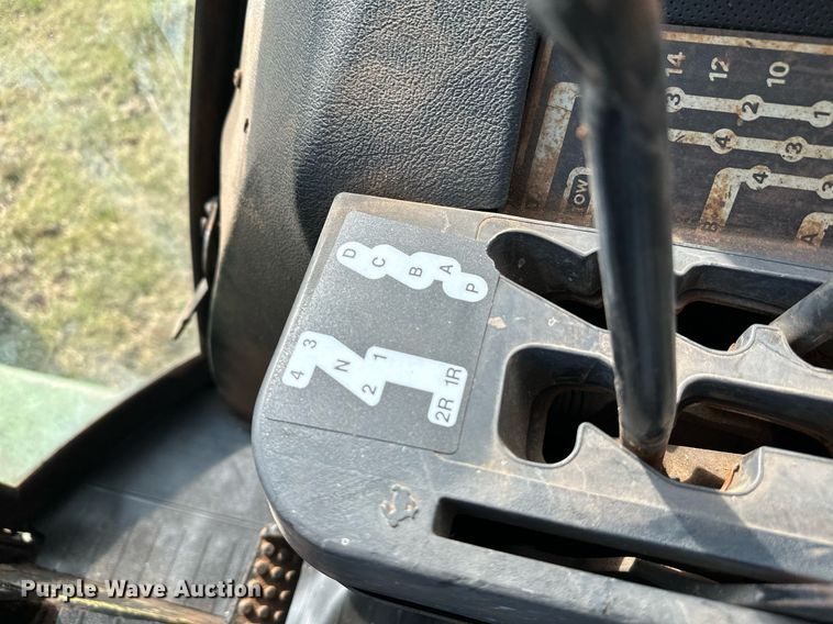 image for item NX9732 1975 John Deere 4430  tractor