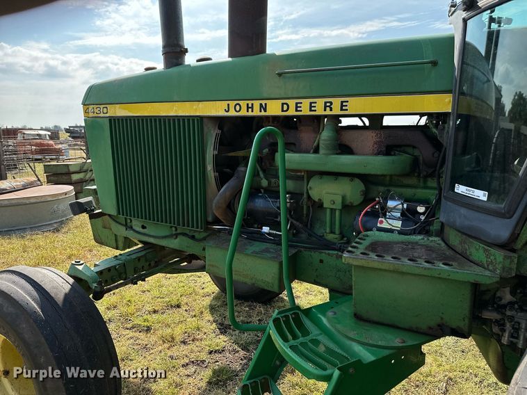 image for item NX9732 1975 John Deere 4430  tractor