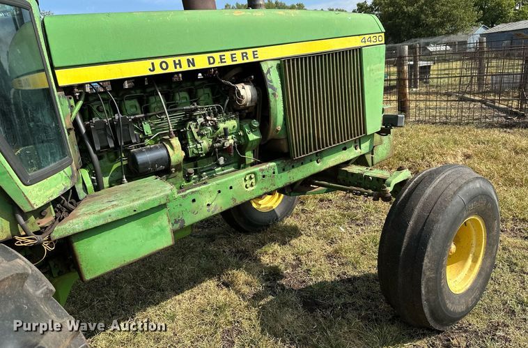 image for item NX9732 1975 John Deere 4430  tractor
