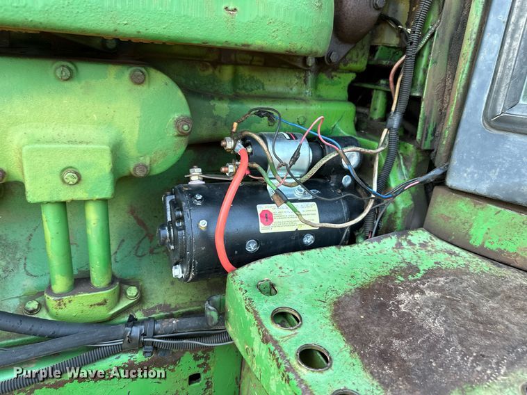 image for item NX9732 1975 John Deere 4430  tractor