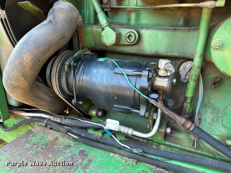 image for item NX9732 1975 John Deere 4430  tractor