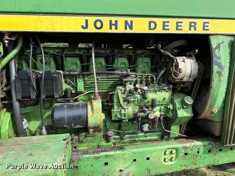 image for item NX9732 1975 John Deere 4430  tractor
