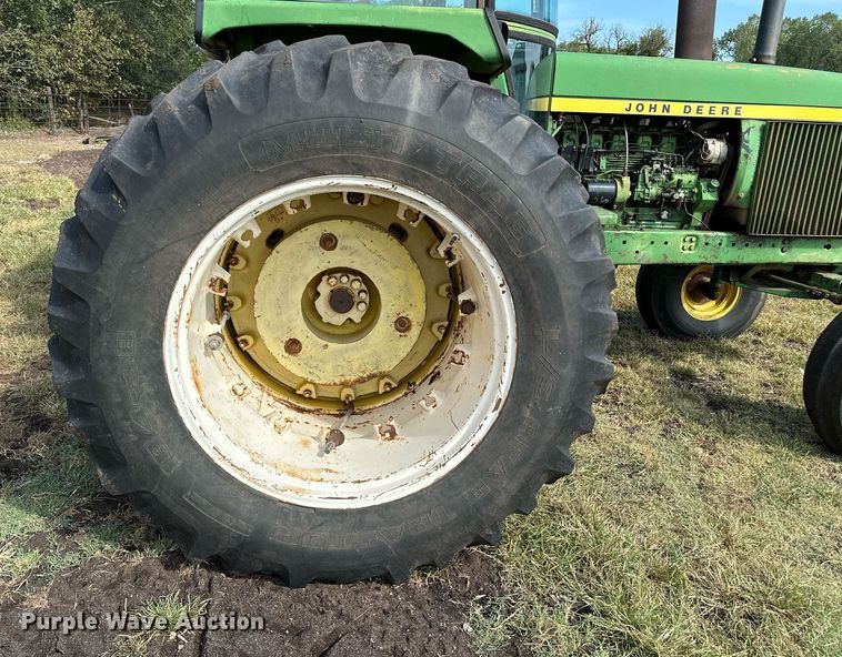 image for item NX9732 1975 John Deere 4430  tractor