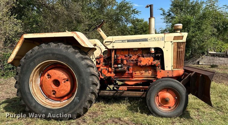 image for item NX9733 Case 930 Comfort King  tractor