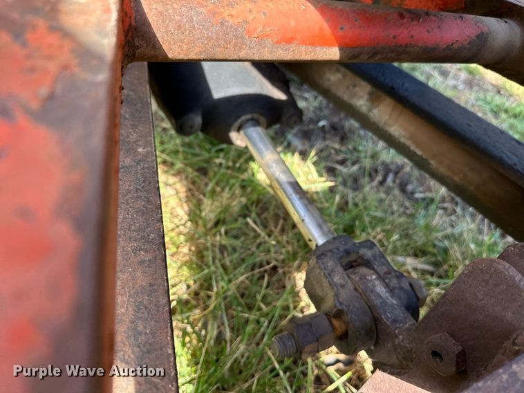 image for item NX9733 Case 930 Comfort King  tractor