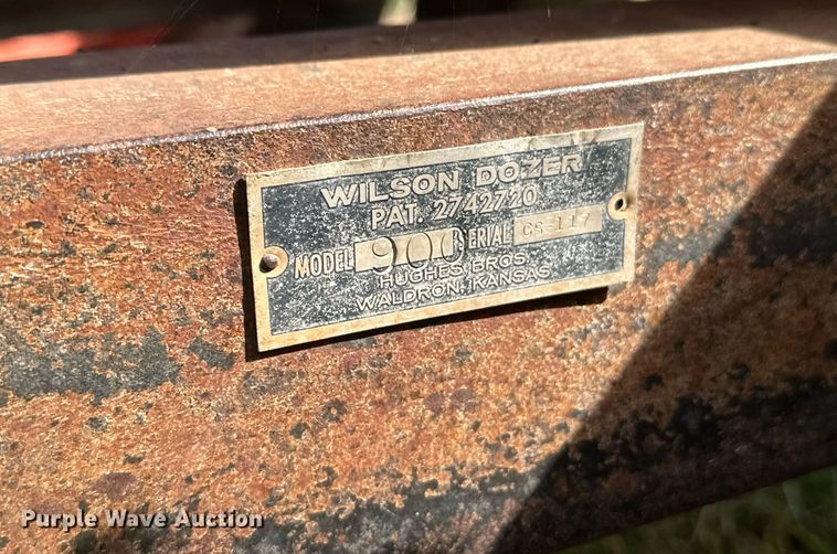 image for item NX9733 Case 930 Comfort King  tractor