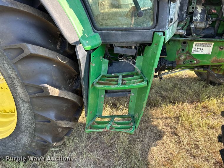 image for item OC9210 2003 John Deere 6420  MFWD tractor