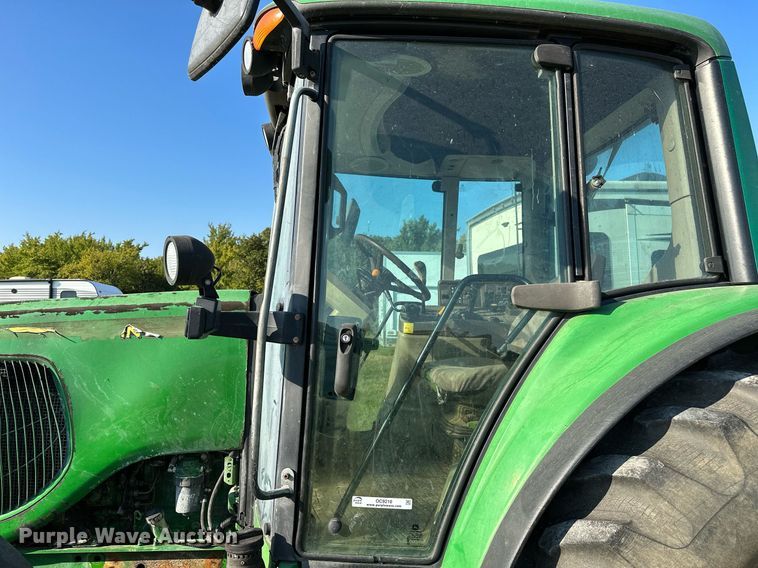 image for item OC9210 2003 John Deere 6420  MFWD tractor