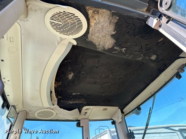 image for item OC9210 2003 John Deere 6420  MFWD tractor