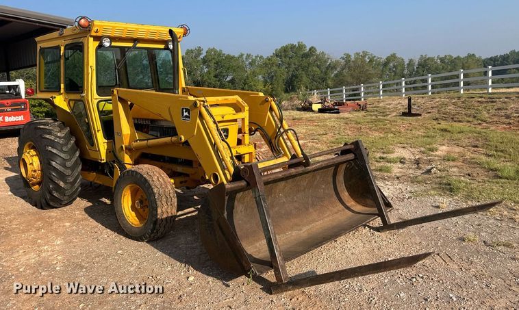 image for item OC9456 1990 John Deere 2355  tractor