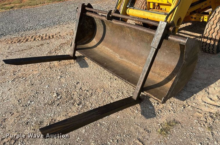 image for item OC9456 1990 John Deere 2355  tractor