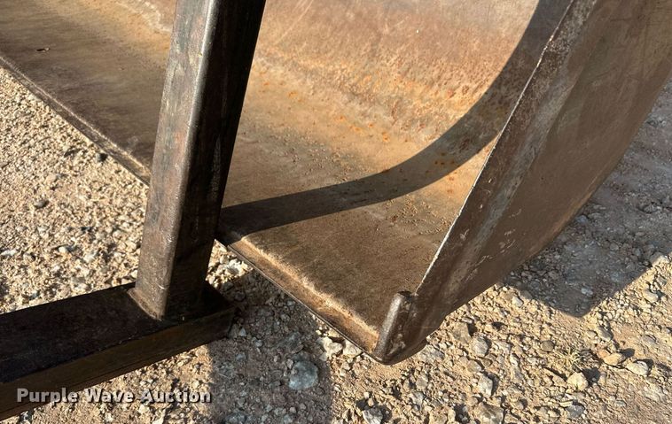 image for item OC9456 1990 John Deere 2355  tractor