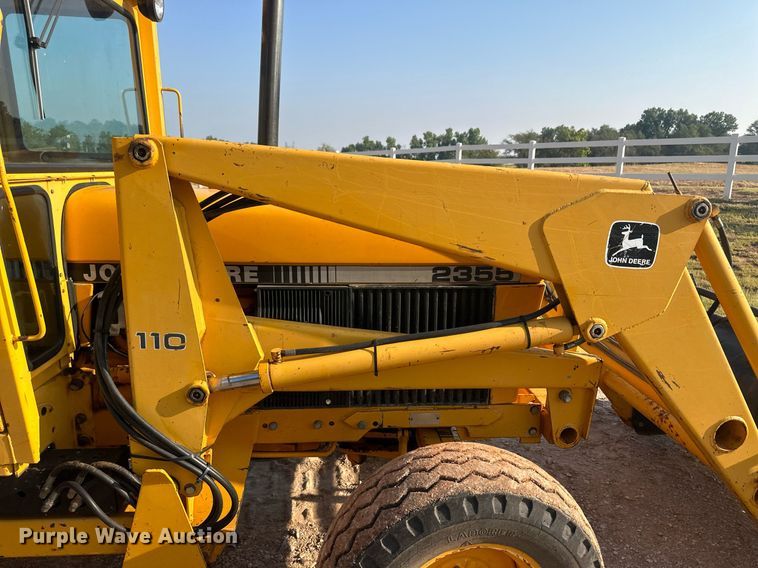 image for item OC9456 1990 John Deere 2355  tractor