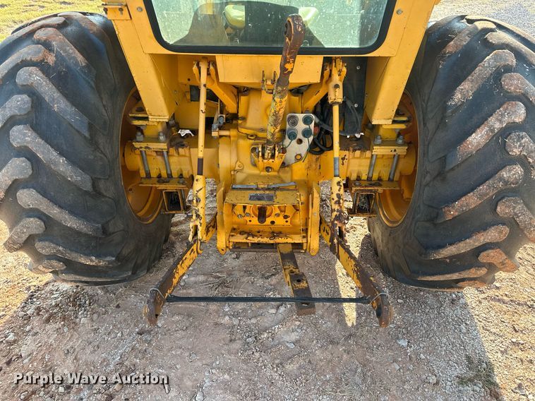 image for item OC9456 1990 John Deere 2355  tractor