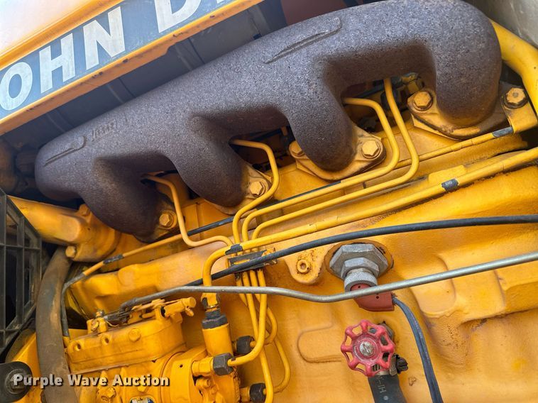 image for item OC9456 1990 John Deere 2355  tractor