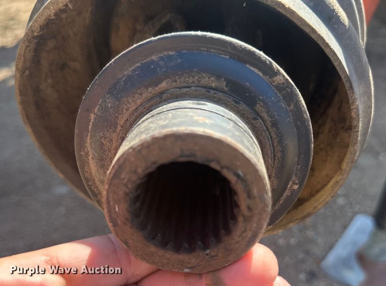 image for item OC9497 2007 New Holland BR780A  round baler