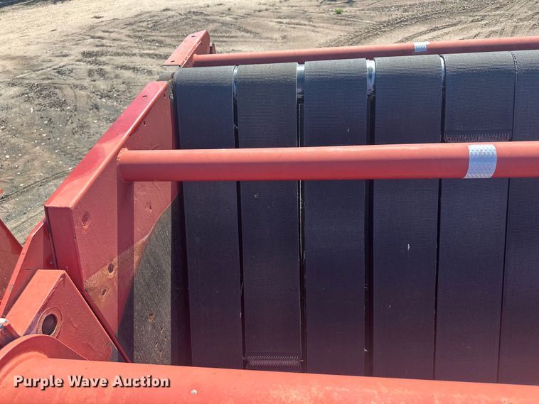 image for item OC9497 2007 New Holland BR780A  round baler