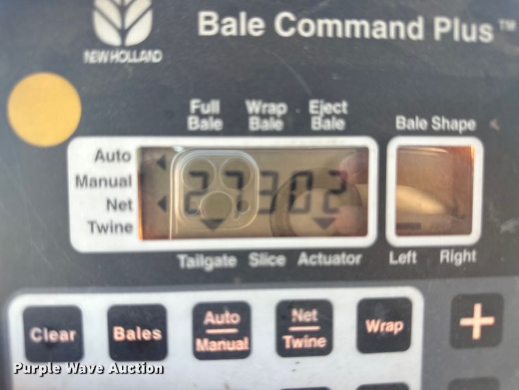 image for item OC9497 2007 New Holland BR780A  round baler