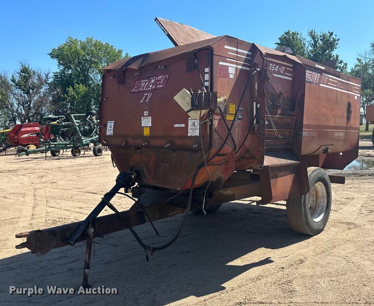 image for item OC9499 RotoMix 354-12  bale processor