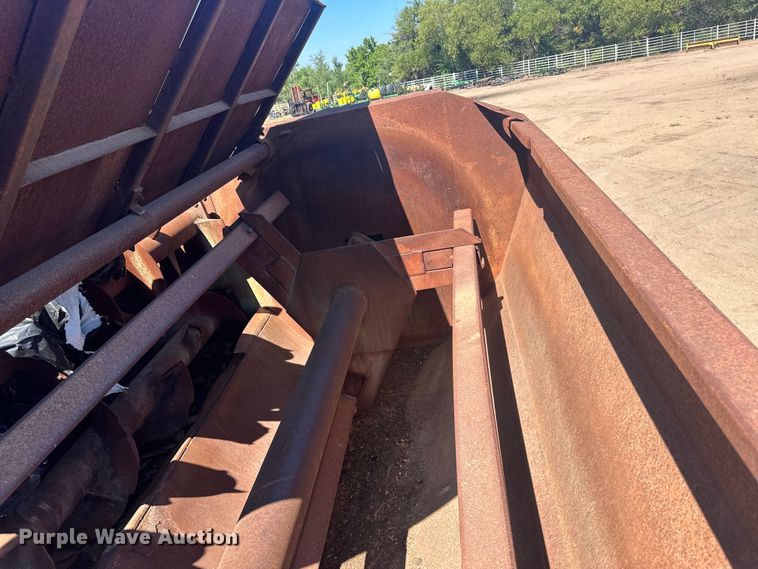 image for item OC9499 RotoMix 354-12  bale processor