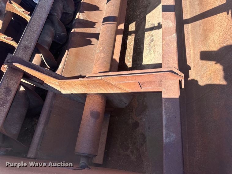 image for item OC9499 RotoMix 354-12  bale processor