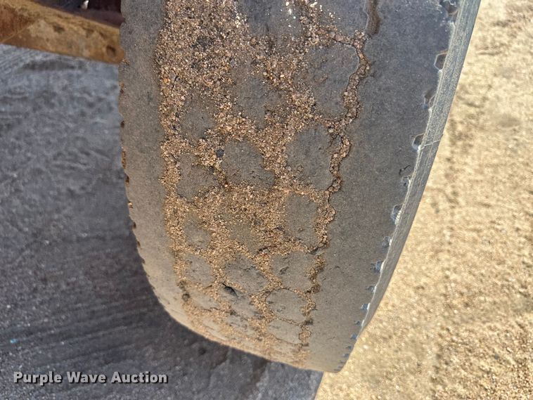 image for item OC9499 RotoMix 354-12  bale processor