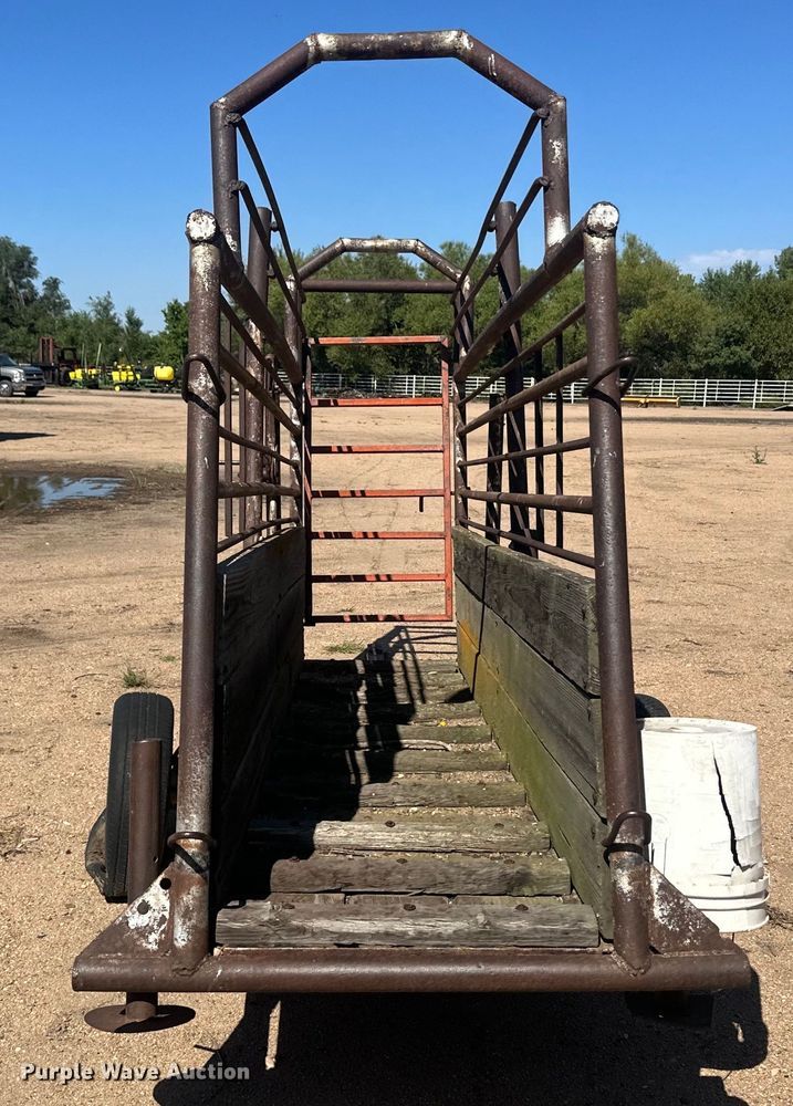image for item OC9500 Livestock chute