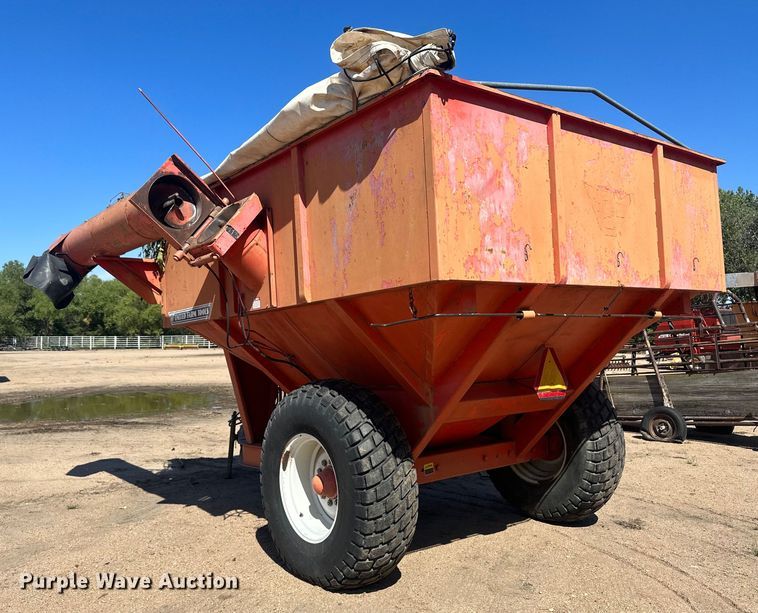 image for item OC9501 United Farm Tools  grain cart