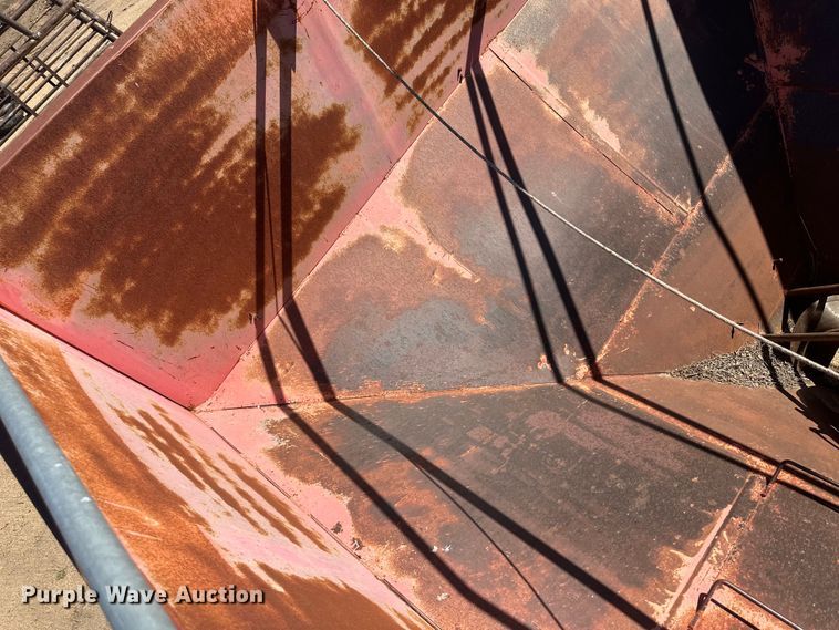 image for item OC9501 United Farm Tools  grain cart