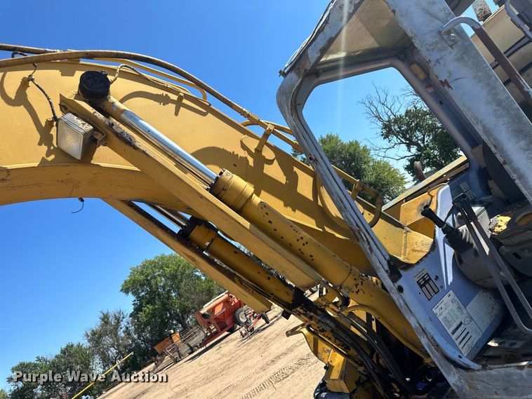 image for item OC9502 Komatsu PC128UU  excavator