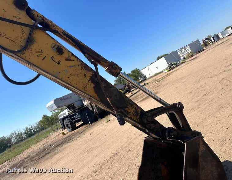 image for item OC9502 Komatsu PC128UU  excavator