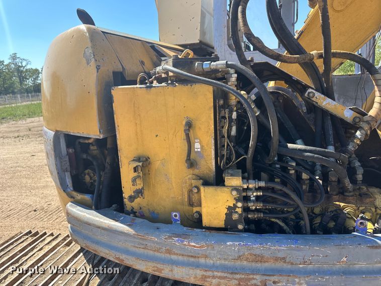 image for item OC9502 Komatsu PC128UU  excavator