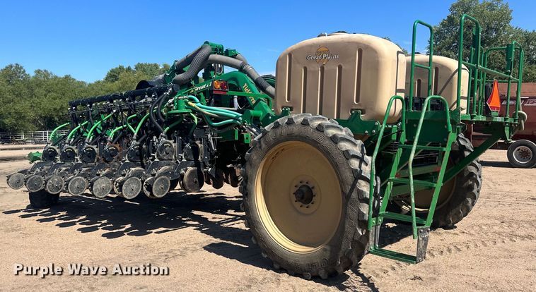 image for item OC9503 2010 Great Plains YP-1225-TR  split row no-till planter