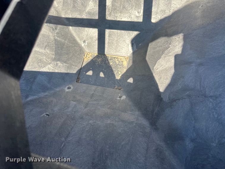 image for item OC9503 2010 Great Plains YP-1225-TR  split row no-till planter