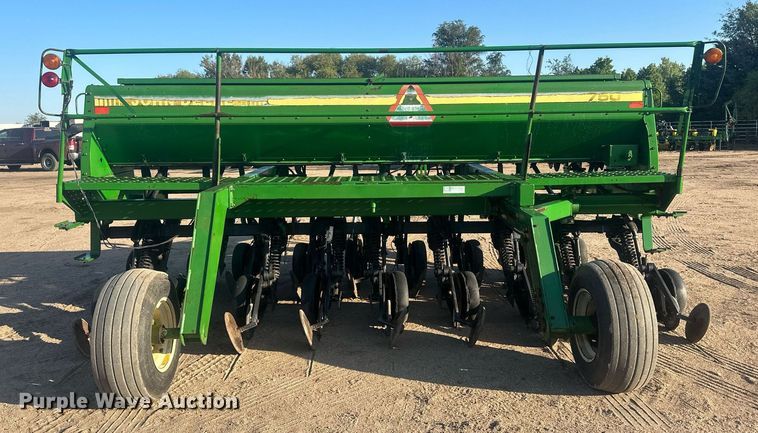 image for item OC9508 John Deere 750  grain drill