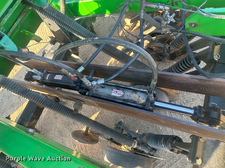 image for item OC9508 John Deere 750  grain drill