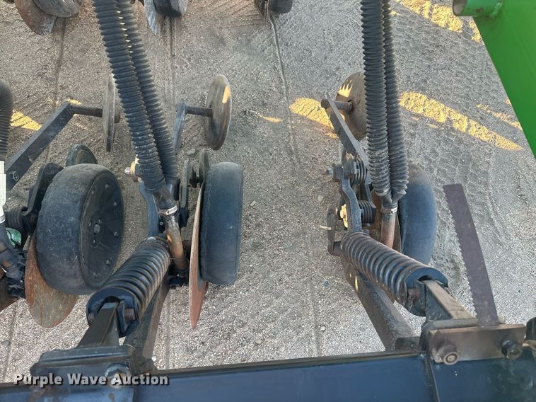 image for item OC9508 John Deere 750  grain drill