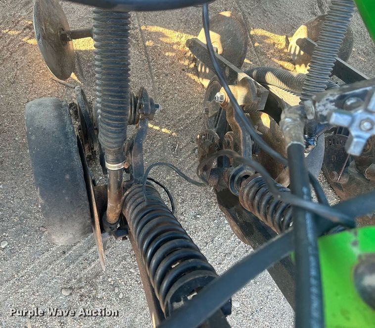 image for item OC9508 John Deere 750  grain drill