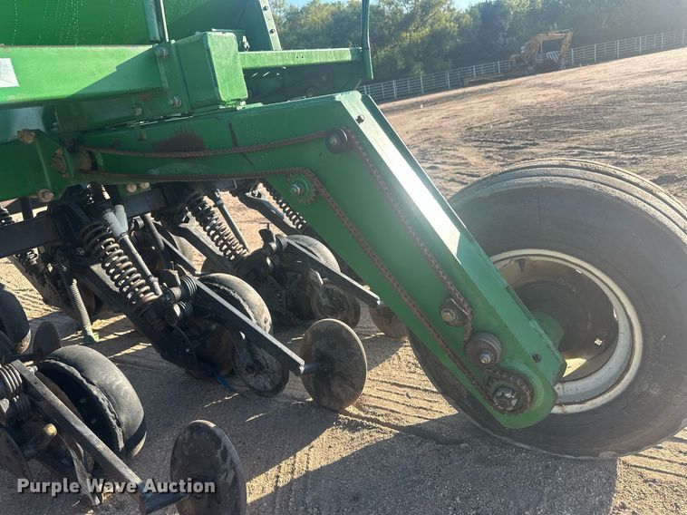 image for item OC9508 John Deere 750  grain drill