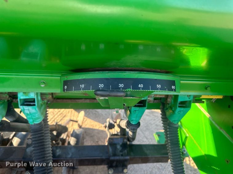 image for item OC9508 John Deere 750  grain drill