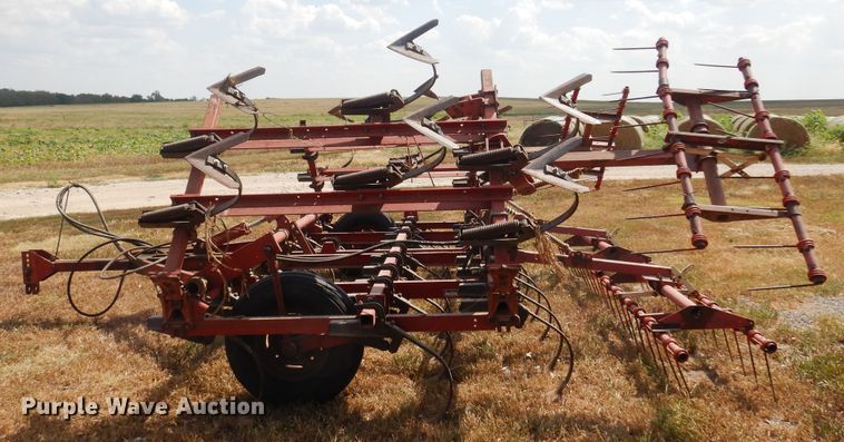 image for item OF9391 International Harvester  field cultivator