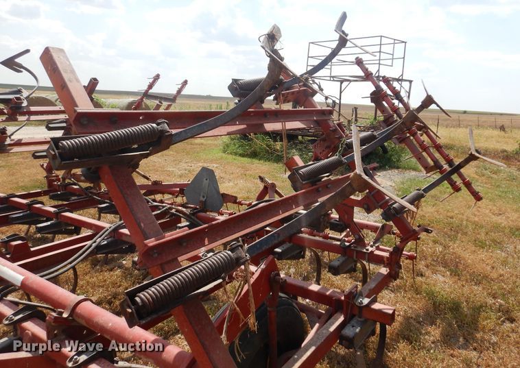 image for item OF9391 International Harvester  field cultivator