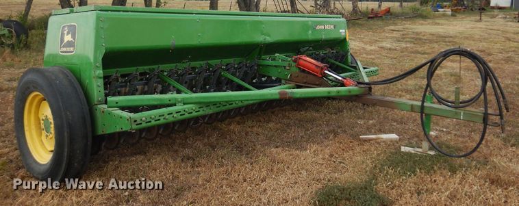 image for item OF9392 John Deere 452  grain drill