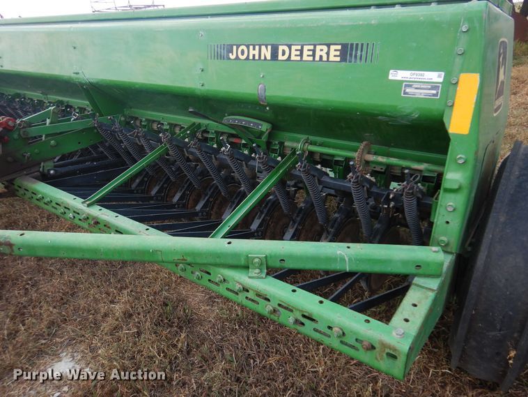 image for item OF9392 John Deere 452  grain drill