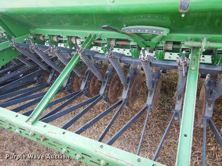 image for item OF9392 John Deere 452  grain drill
