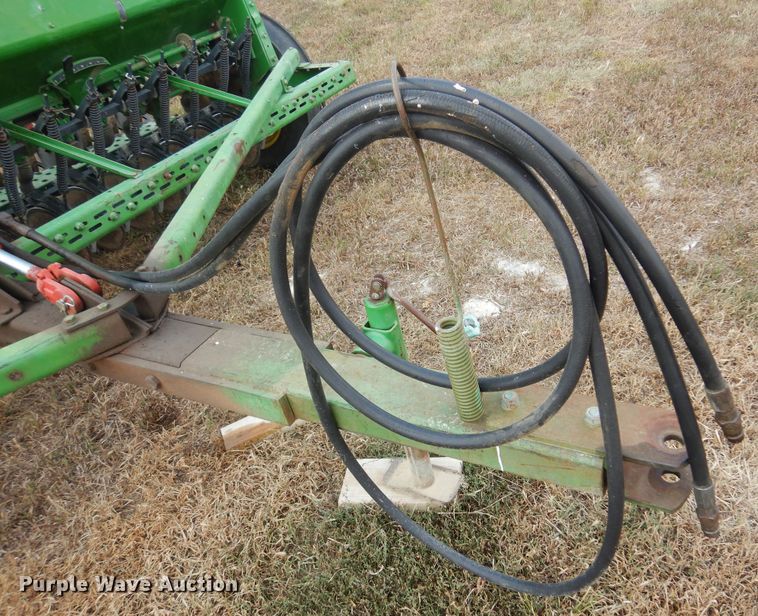 image for item OF9392 John Deere 452  grain drill