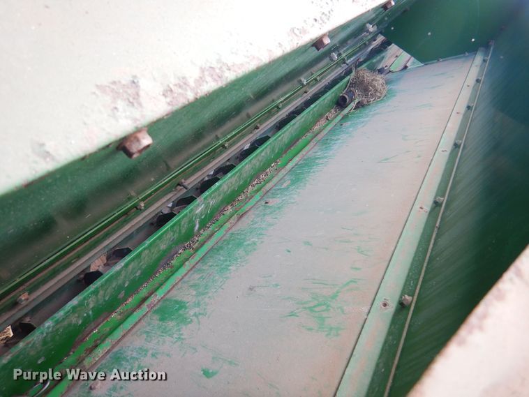 image for item OF9392 John Deere 452  grain drill